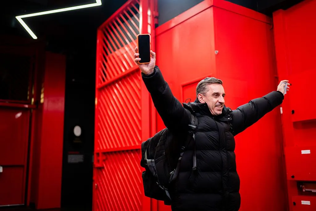 Rahasia Sukses Podcast Stick To Football Diungkap Gary Neville