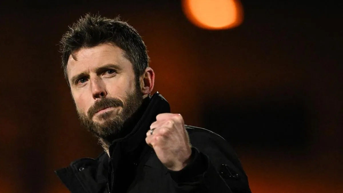 Gary Neville Terkejut MU Batal Pecat Carrick Usai Hasil Buruk