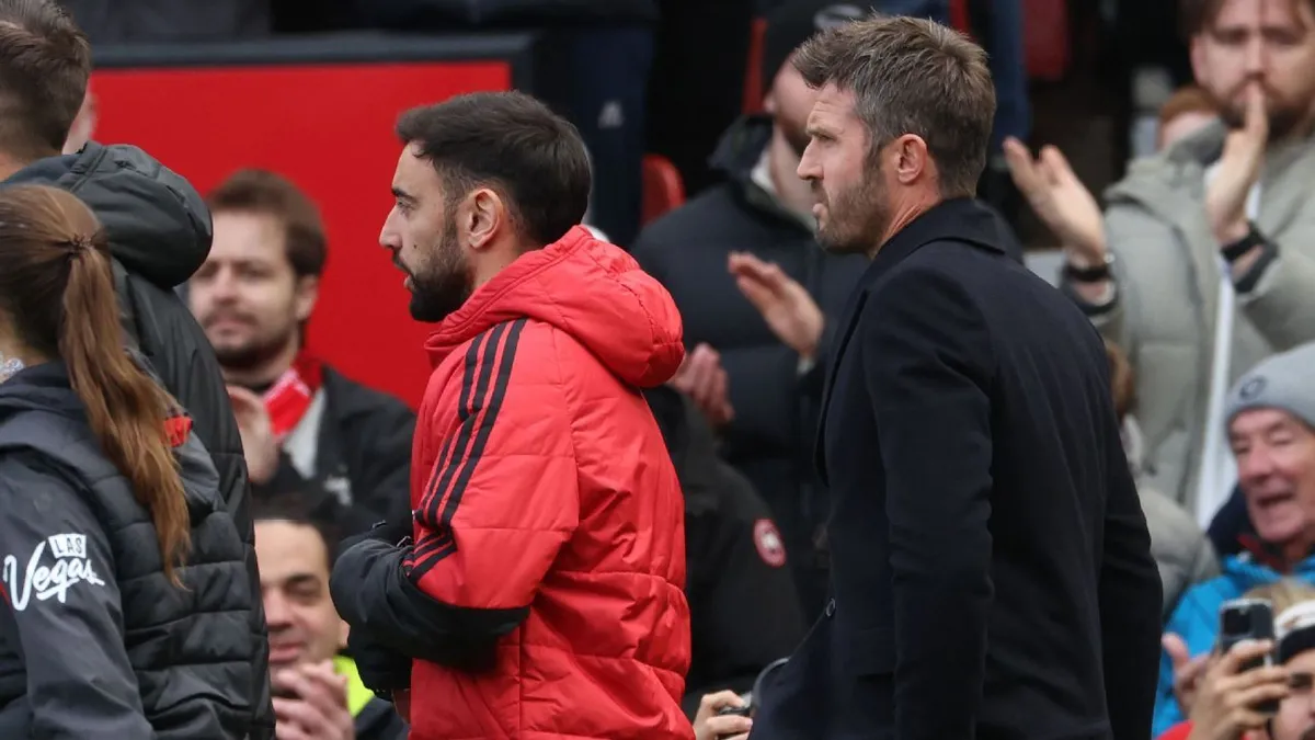 Michael Carrick dan Bruno Fernandes Gelar Pertemuan Darurat di MU