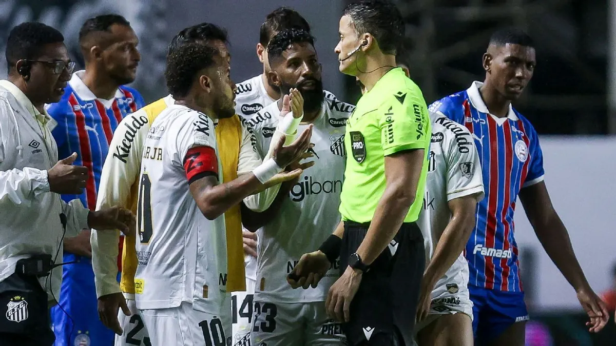 Neymar Disanksi Dua Laga Akibat Tutup Mulut Saat Debat di Brasil