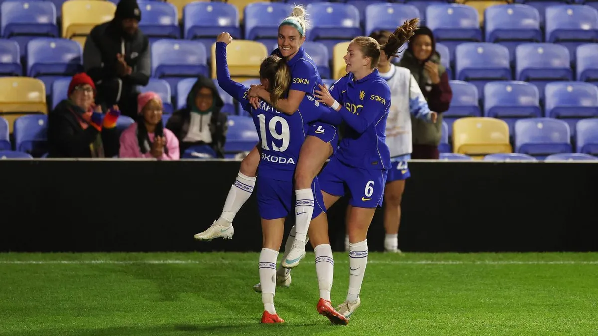 Taji Sonia Bompastor Kembali, Chelsea Pertegas Dominasi Eropa