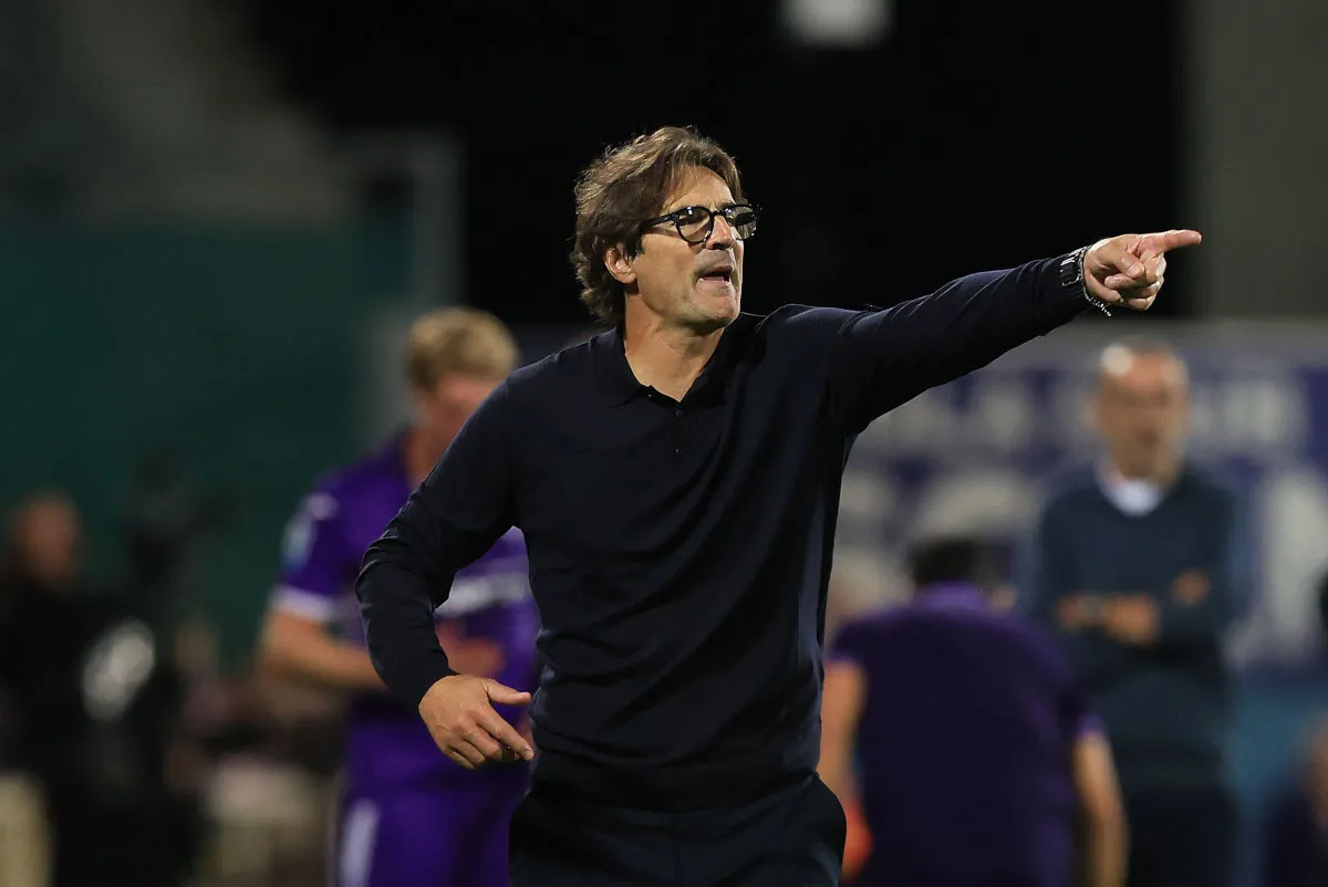 Paolo Vanoli Kecewa Lini Belakang Fiorentina Usai Ditahan Atalanta