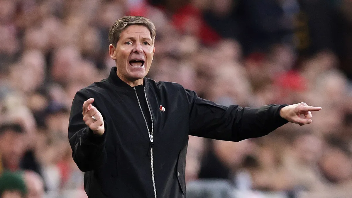 Oliver Glasner Ngamuk Usai Nottingham Forest Masuk Zona Merah